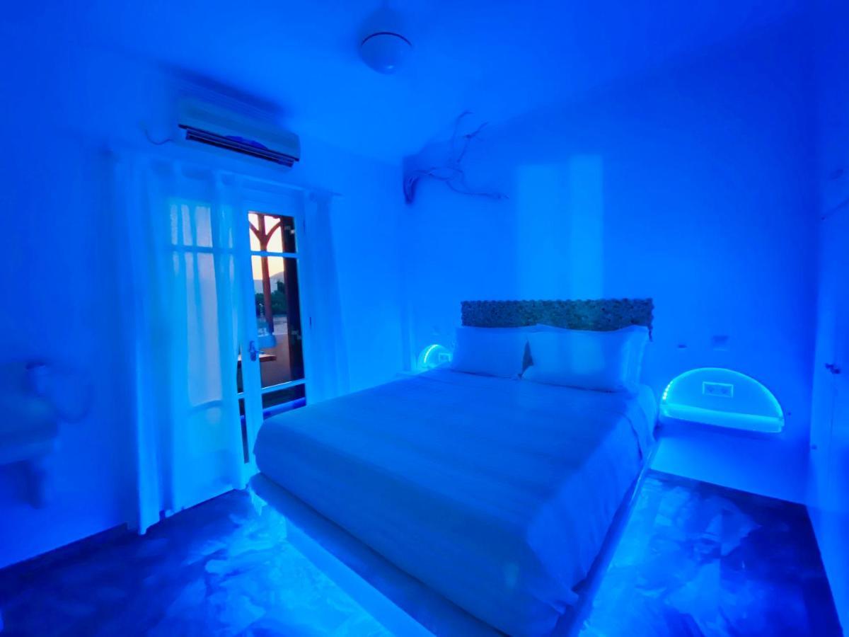Deluxe Studios & Suites Ageri-Milos Adamantas (Milos) Exterior foto
